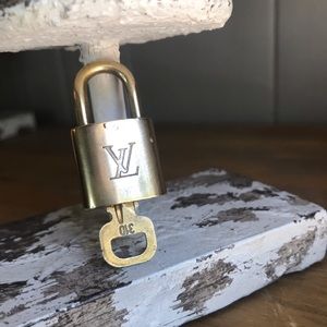 Authentic Louis Vuitton 🔐